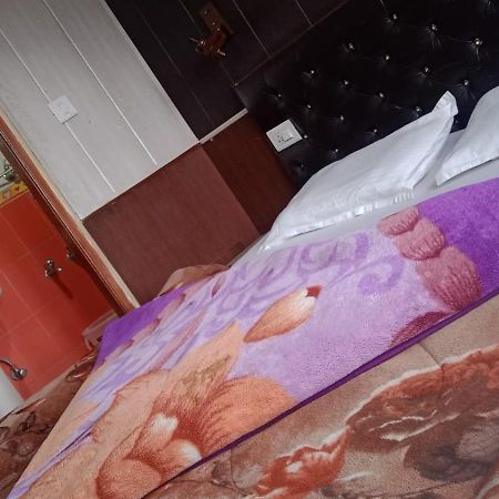 Hotel Harbans Шимла Экстерьер фото